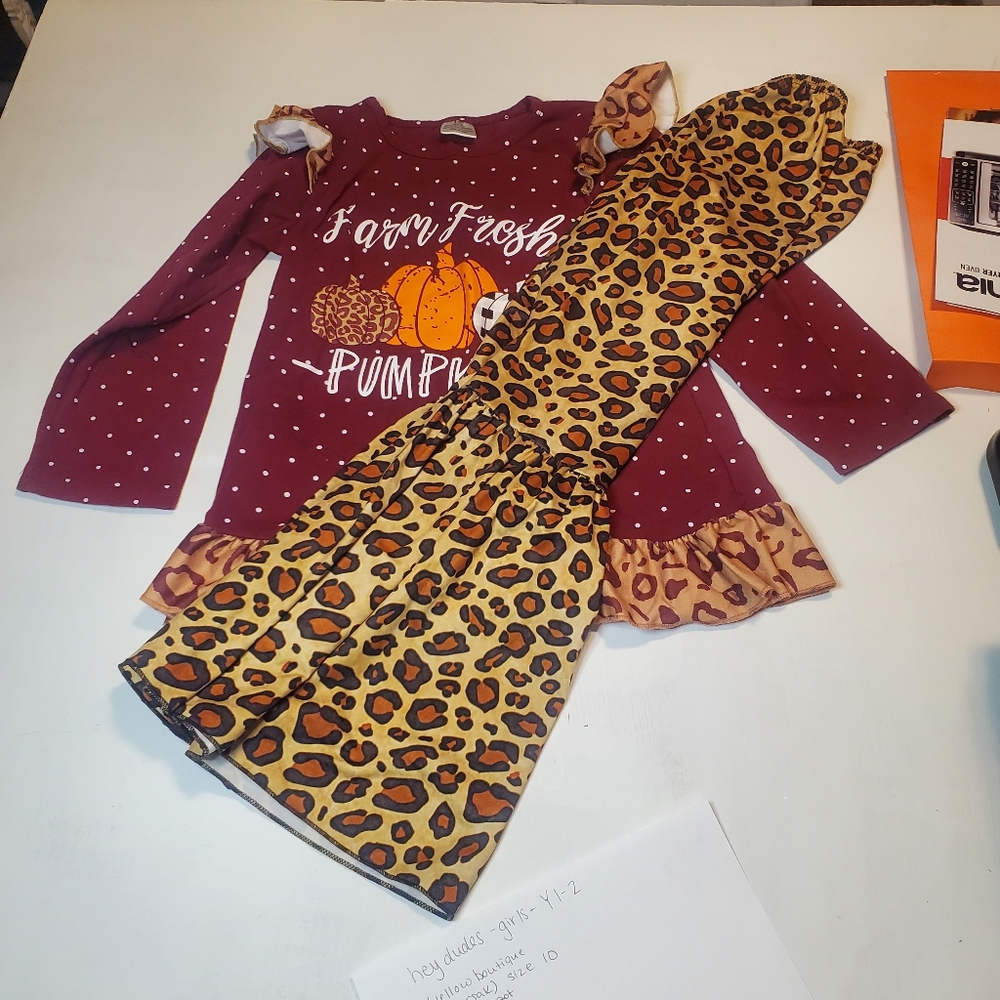 FALL CHEETACH PRINT BOUTIQUE OUTFIT - Picture 1 of 2